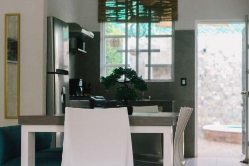 Buda Caribe�o -private Pool And Grill-