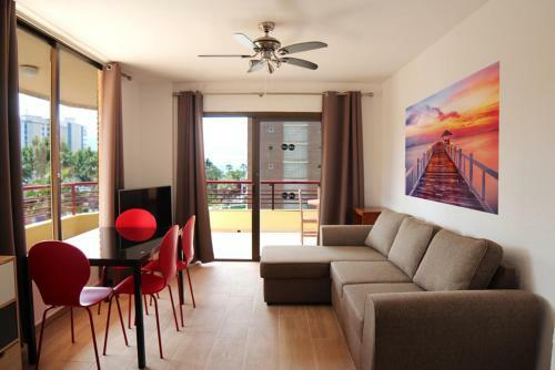Apartamentos Carlos V Levante
