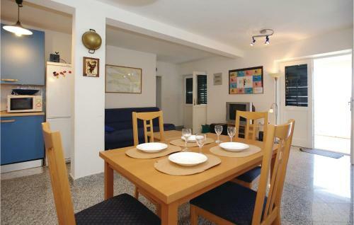 Holiday Home Mala Lozna II