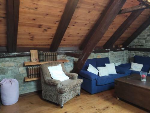 Borau - Casa 150m2 Con Jard�n Y Barbacoa
