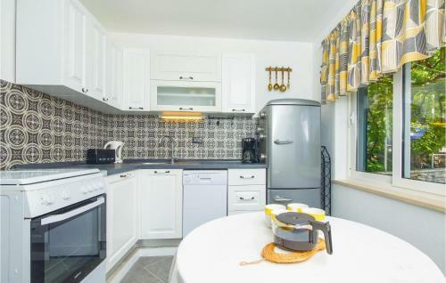 Holiday Home Postira Mala Lozna