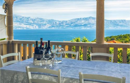 Holiday Home Postira Mala Lozna