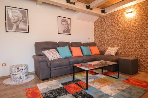 Apartment Borgo 8