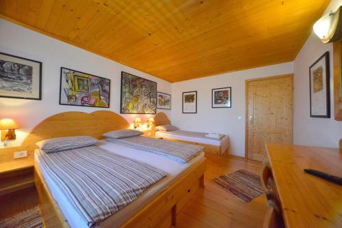 Hostal Kod Korita Rooms