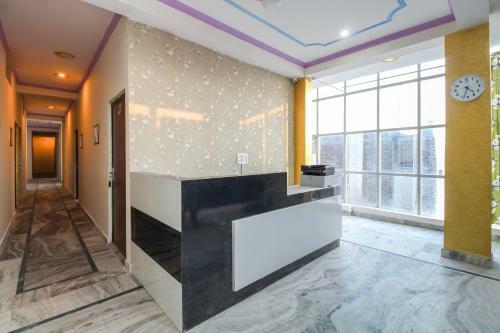 Hotel Collection O 60794 A One Residency And Restaurant