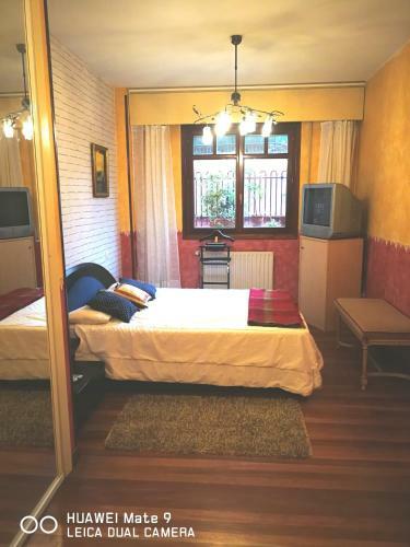 Apartamento Piso Entero Con Terraza Y Aparcamiento
