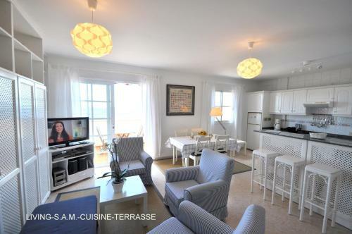 Almar Apartment
