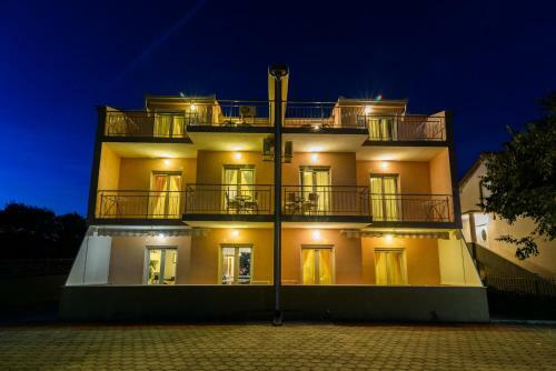 Apartments Neve