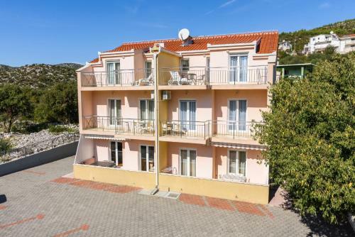 Apartments Neve