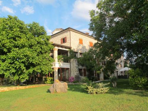 Hostal Villa Castello Rausch