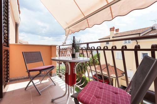 Hostal Apartments Alice