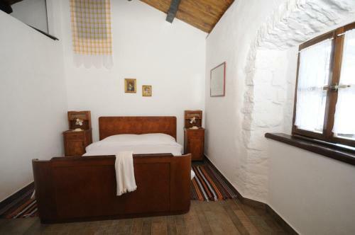 Holiday Homes Poli Svetega Antona