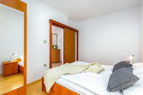 Apartments Nada