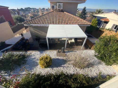 Villa R125 - Casa Traviesa