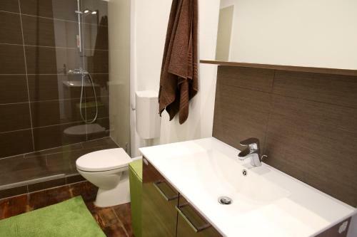 Hostal Holiday Home Bale - Valle