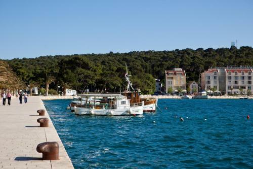 Apartamentos Makarska City Bay Studios