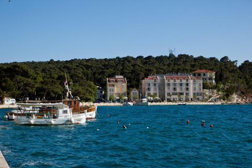 Apartamentos Makarska City Bay Studios