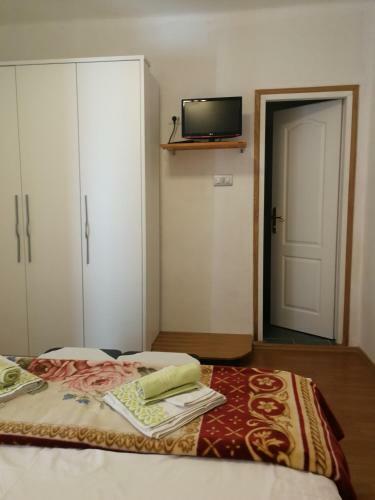Hostal Guesthouse Romana