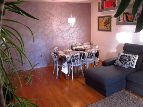 Apartments Mirta