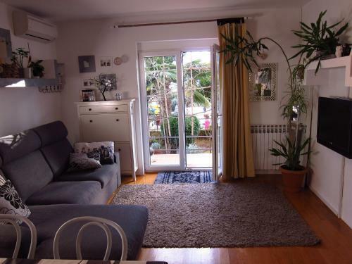 Apartments Mirta