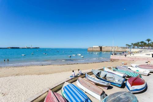 Cruise Adapted Apartment By Cadiz4rentals
