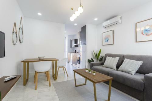 Apartamentos La Brujula By Cadizrentals