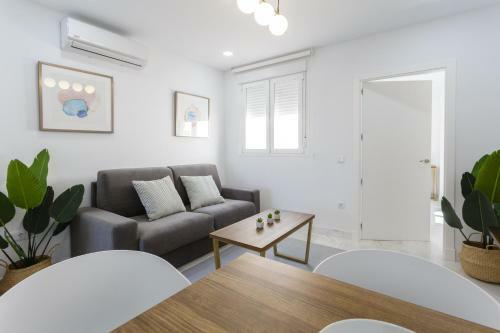 Apartamentos La Brujula By Cadizrentals