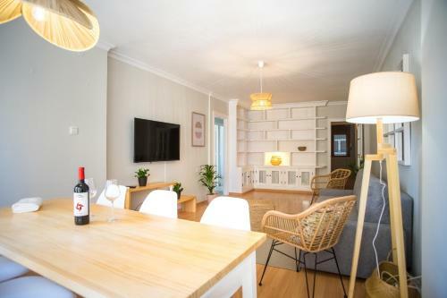 Playa Victoria Deluxe Apartment