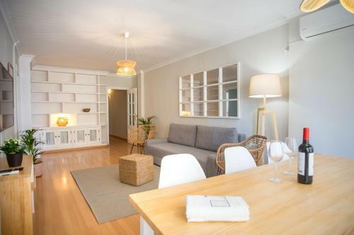 Playa Victoria Deluxe Apartment