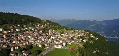Apartamento Mountain And Iseo Lake