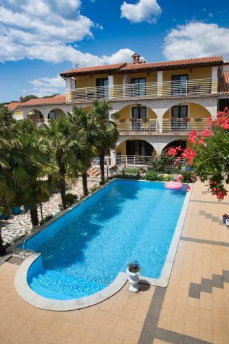 Apartments Paradis