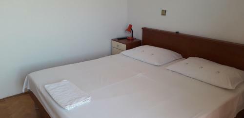 Apartments And Rooms Nediljko