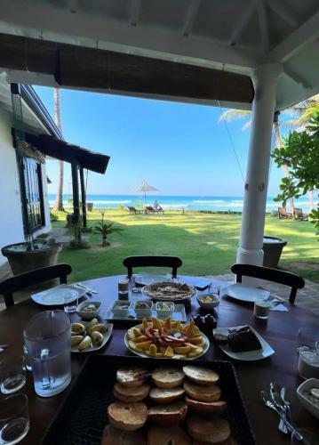 Bed & Breakfast Poya Villa By Sunsessions