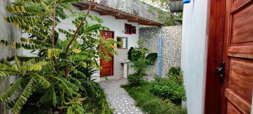 Hostal Equator Holiday Inn