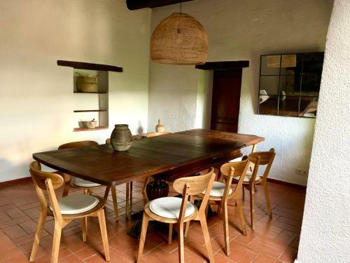 Villa Els Racons Del Fort Castle In Wine Territory