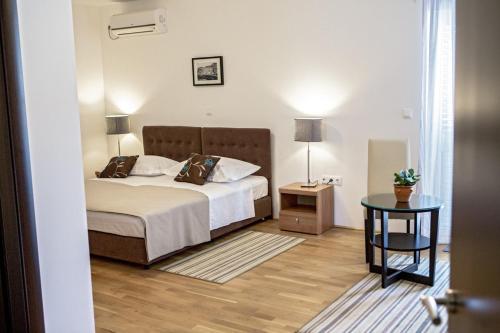 Hostal Rooms Margarita