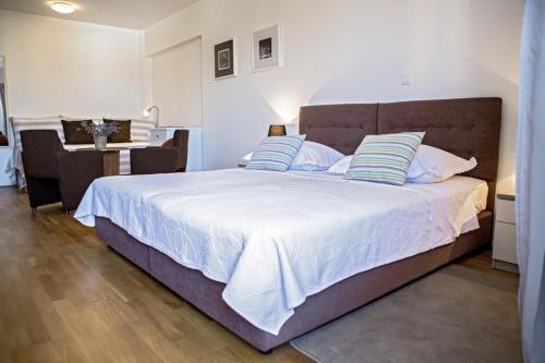 Hostal Rooms Margarita