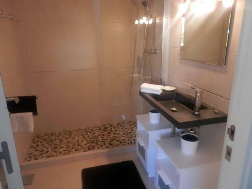 Villa Moderna Con Piscina Individual