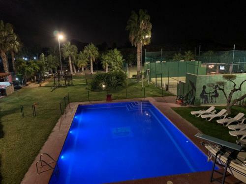 Villa de Tres Casas Con Padel Y Piscina