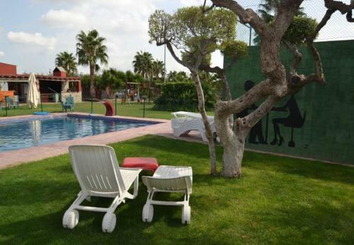 Villa de Tres Casas Con Padel Y Piscina