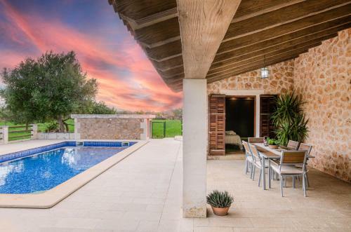 Yourhouse Can Cuixa Villa
