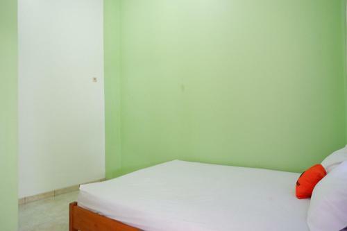 Hotel Koolkost @ Majapahit Area Semarang (Minimum Stay 30 Nights)