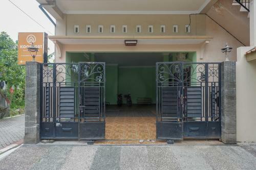 Hotel Koolkost @ Majapahit Area Semarang (Minimum Stay 30 Nights)