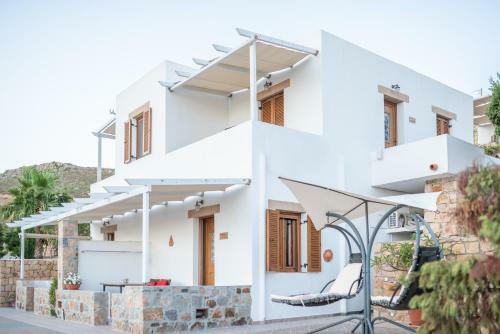 Hostal Alykes Studios
