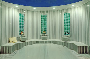 Erdoba Elegance Hotel & Convention Center