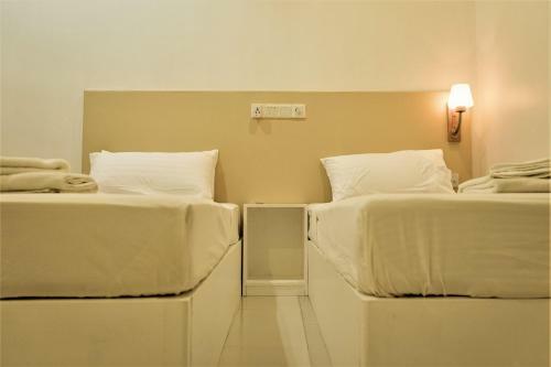 Hotel Nala Island Village