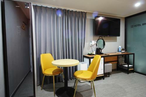 Bronze Hotel