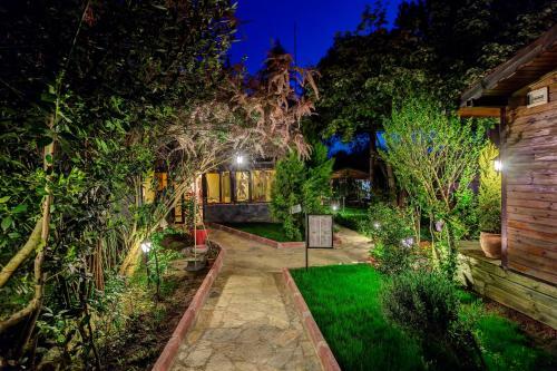 Posada Park Mandalin Hotel
