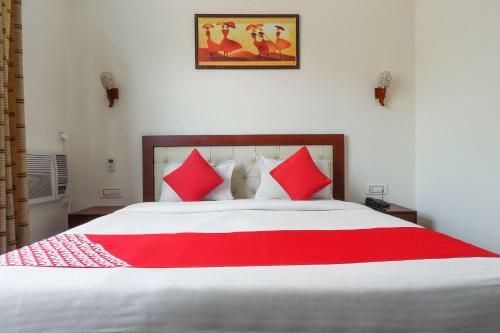 Hotel Oyo 72065 Taj Palace
