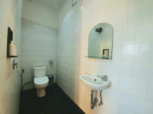 Hostal Mesare Guest House Canggu By Dwaraloka